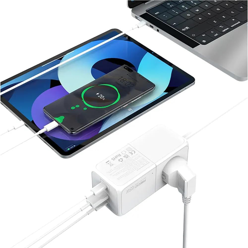Recci RC48U Wall Charger, 3 Ports, 65W - White